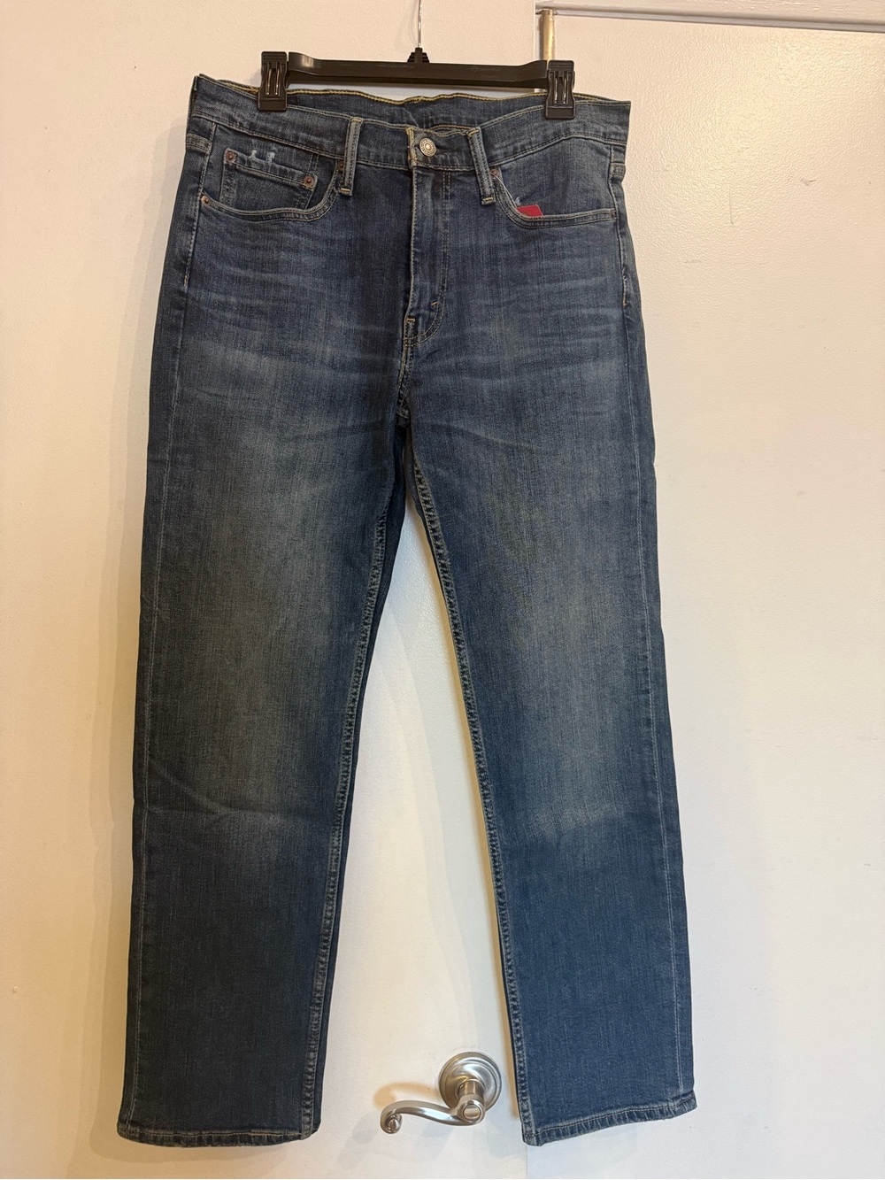 Levi's Straight-Leg Men's Denim Jeans in Medium Blue